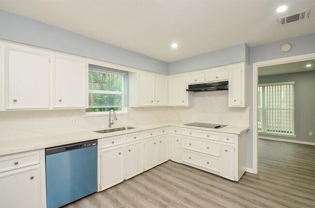 Building Photo - 7703 Quail Meadow Dr