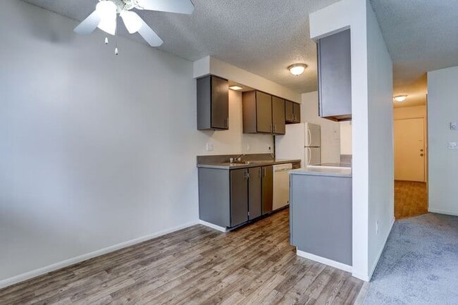 Building Photo - Remodeled 1 bedroom 1 bath