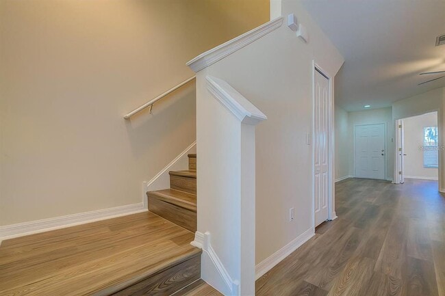 Building Photo - 15706 Stable Run Dr