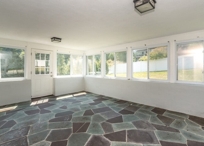 Building Photo - 56 Rosewood Dr
