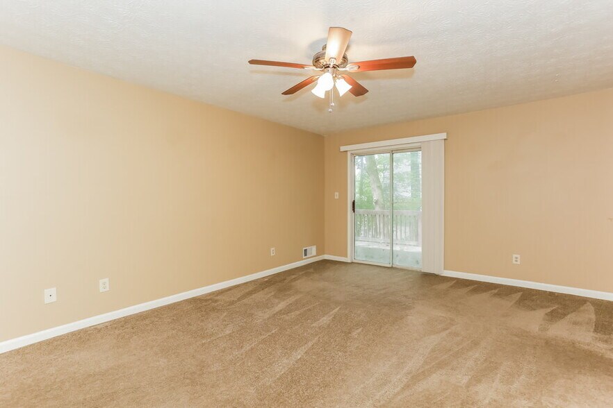 Building Photo - 520 Gregory Manor Dr SW