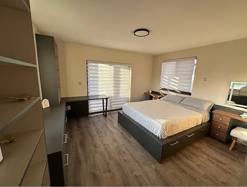 Building Photo - 394 Tamiami Canal Rd