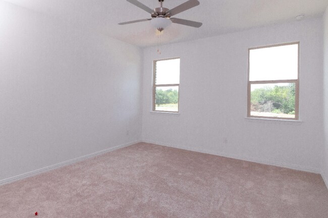 Building Photo - 3240 Willow Ter Ln