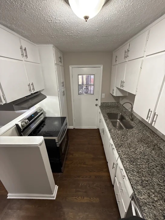 Building Photo - 135 E Hill St