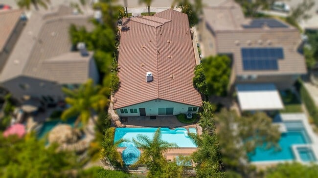 Building Photo - Cozy Stevenson Ranch Home on a Quiet Cul-D...
