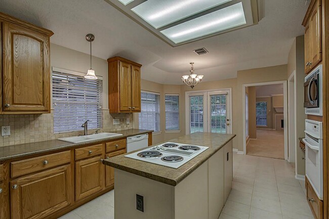 Building Photo - 50 Vista Cove Dr