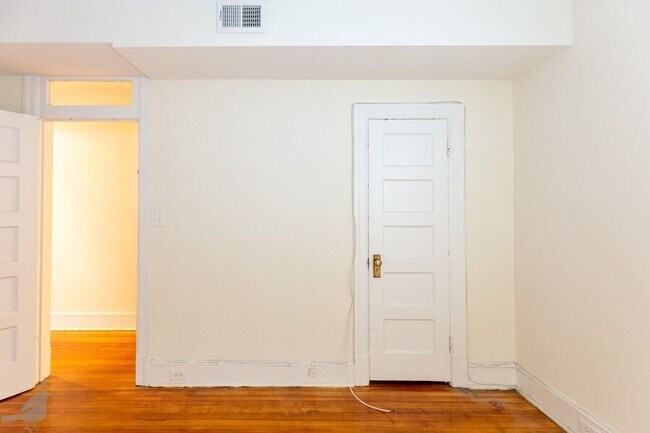 Building Photo - 1333 22nd St NW