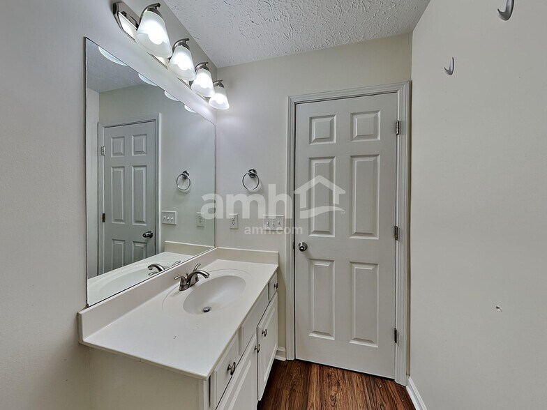 Building Photo - 3468 Chandler Cove Way