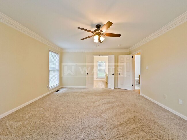 Building Photo - 4 Bedroom, 4.5 Bath Home in Heart of Hoover