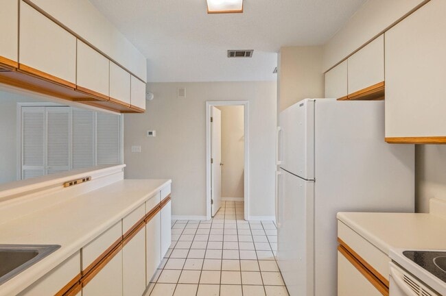 Building Photo - 3861 Indian Trail