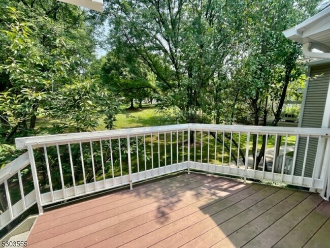 Building Photo - 30 Sage Ct