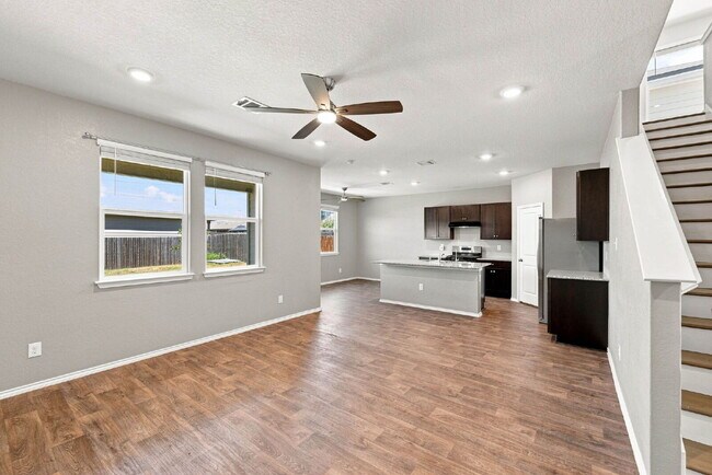 Building Photo - 3319 Angus Crossing