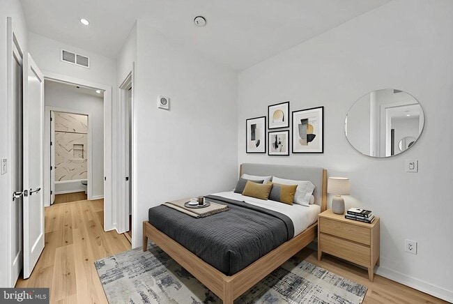 Building Photo - 710 Kennedy St NW