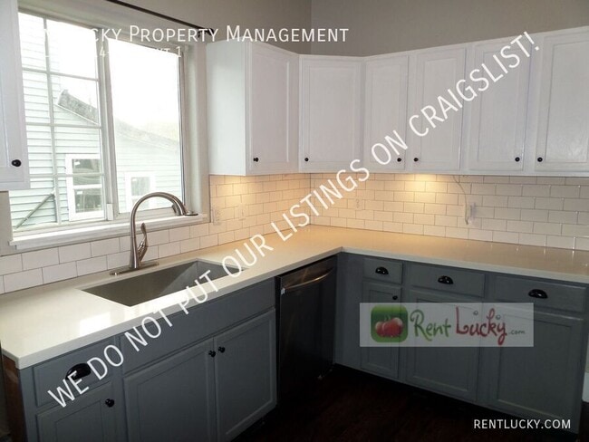 Building Photo - 821 23rd Ave