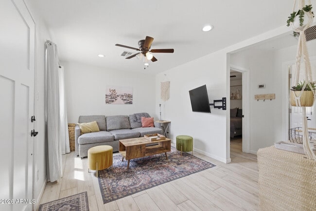 Building Photo - 1124 N 14th St