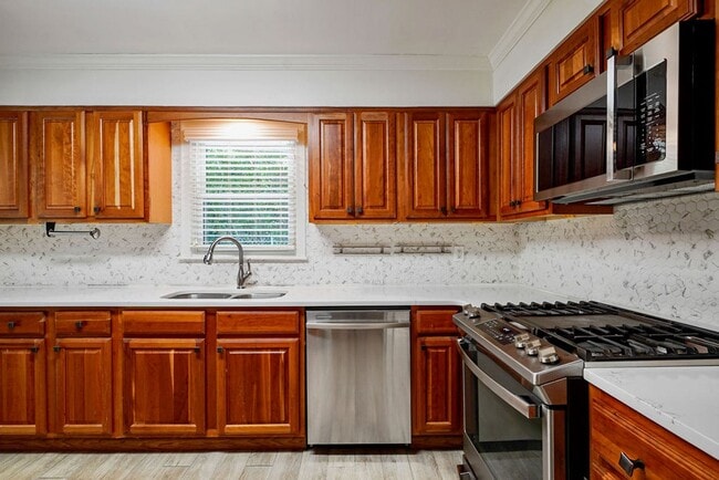 Building Photo - 4012 N Cahaba Dr