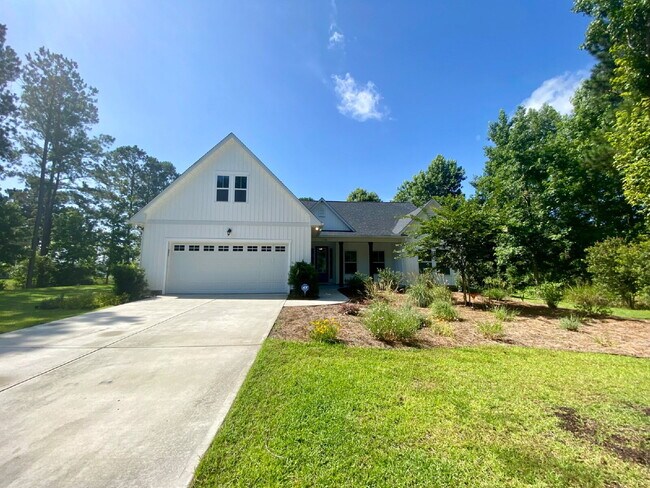 Building Photo - Welcome to Lake Life! Four Bedroom, Single...