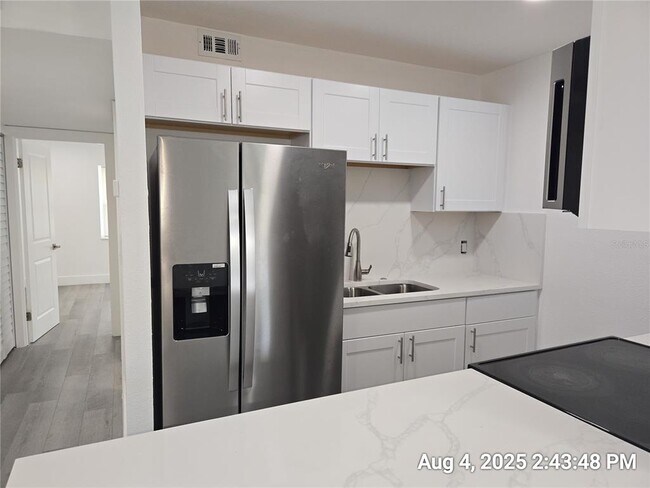 Building Photo - 355 S McMullen Booth Rd