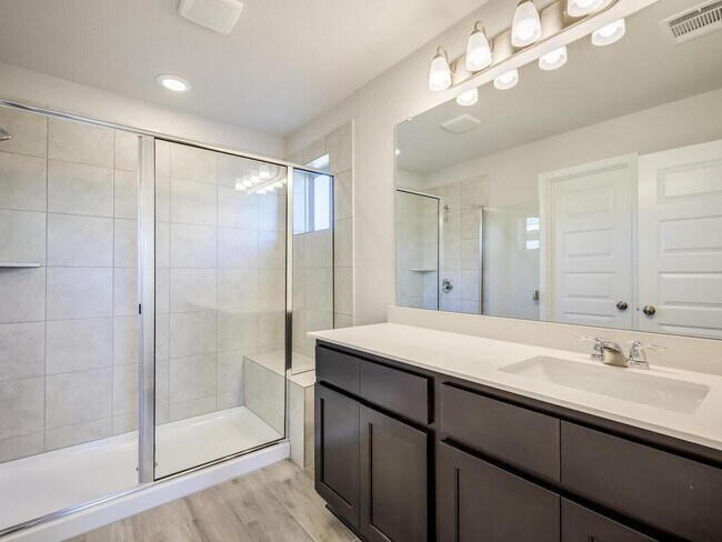 Building Photo - 2117 Pecan Island Dr