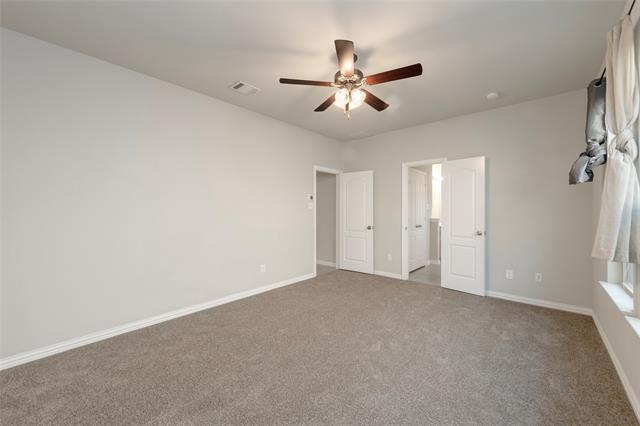 Building Photo - 2040 Barx Dr