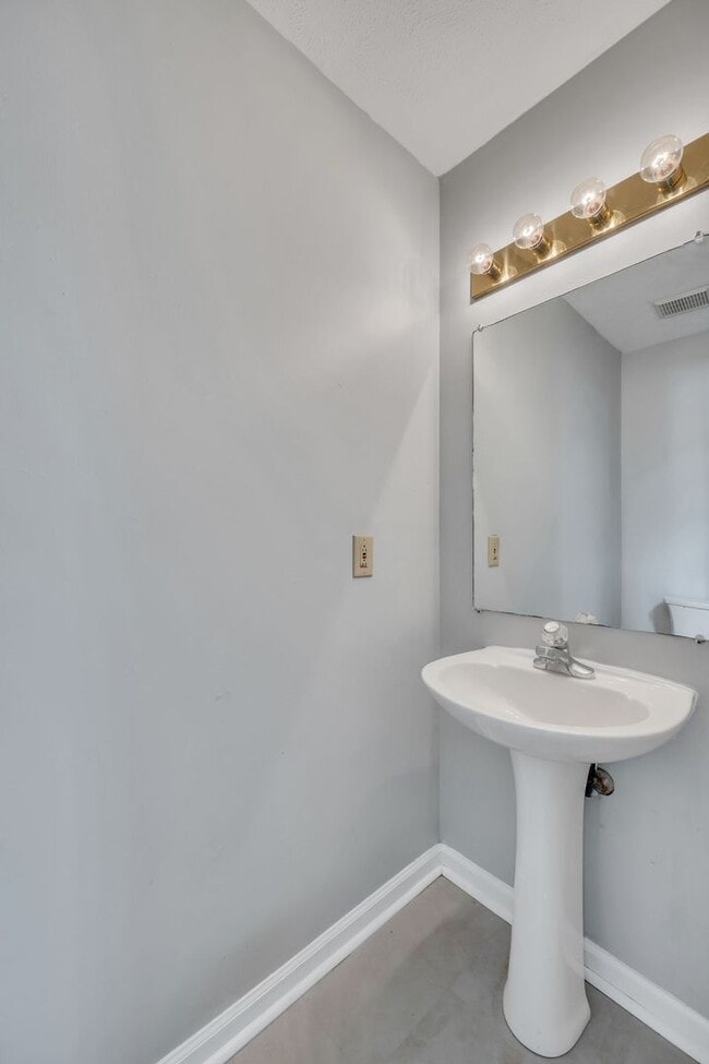Building Photo - Bradford Hills Rental