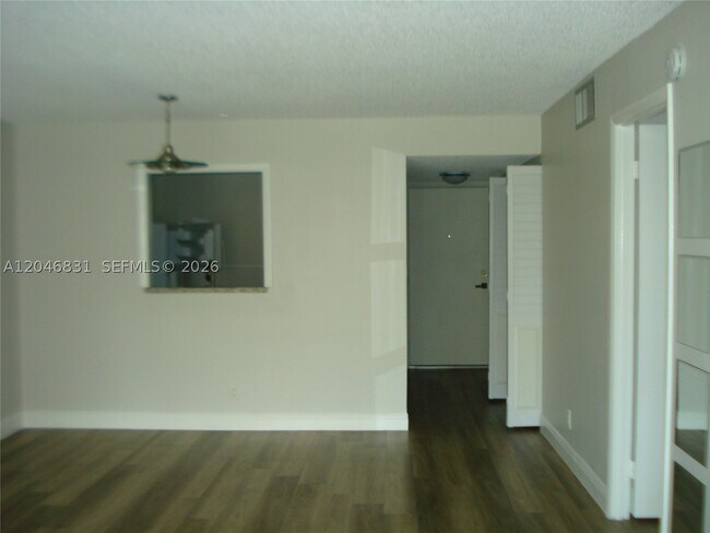 Building Photo - 408 NW 68th Ave