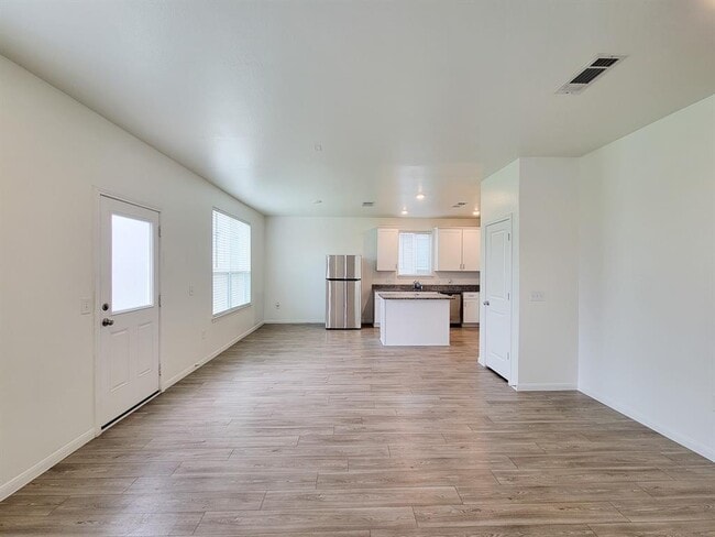 Building Photo - 16230 Dutton Clover Dr
