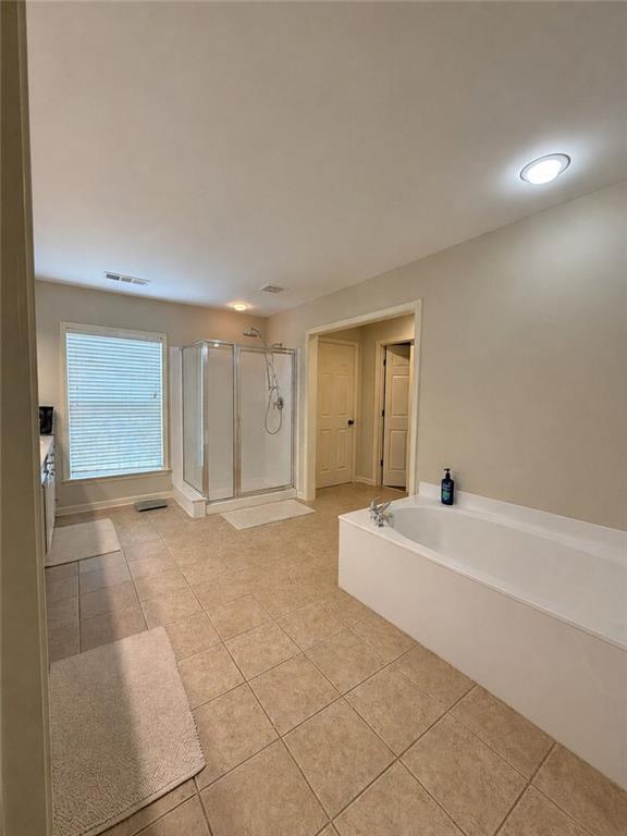 Building Photo - 1695 Montcliff Dr