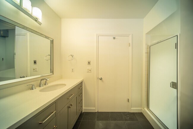 Building Photo - Greenleaf House: A Sustainable and Eco-Friendly Home!