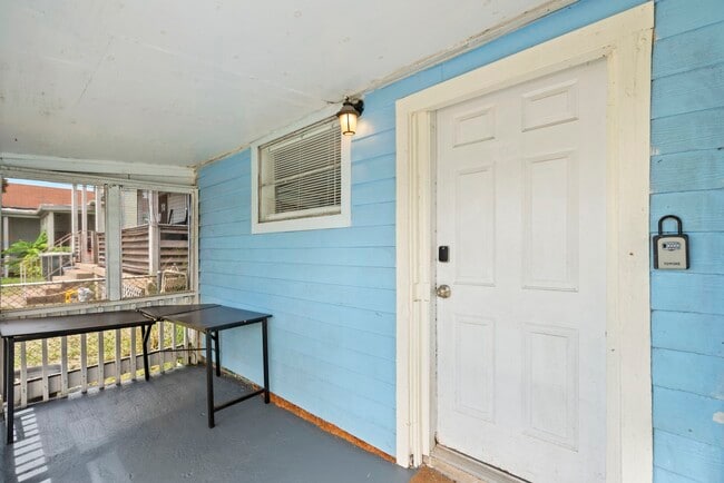 Building Photo - 4018 Sealy Ave