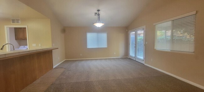 Building Photo - 838 Sunset Meadow Ln