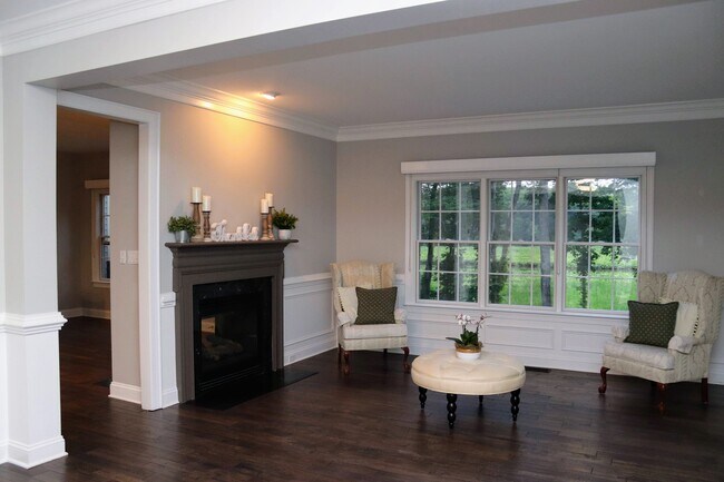 Building Photo - 16844 Panorama Dr