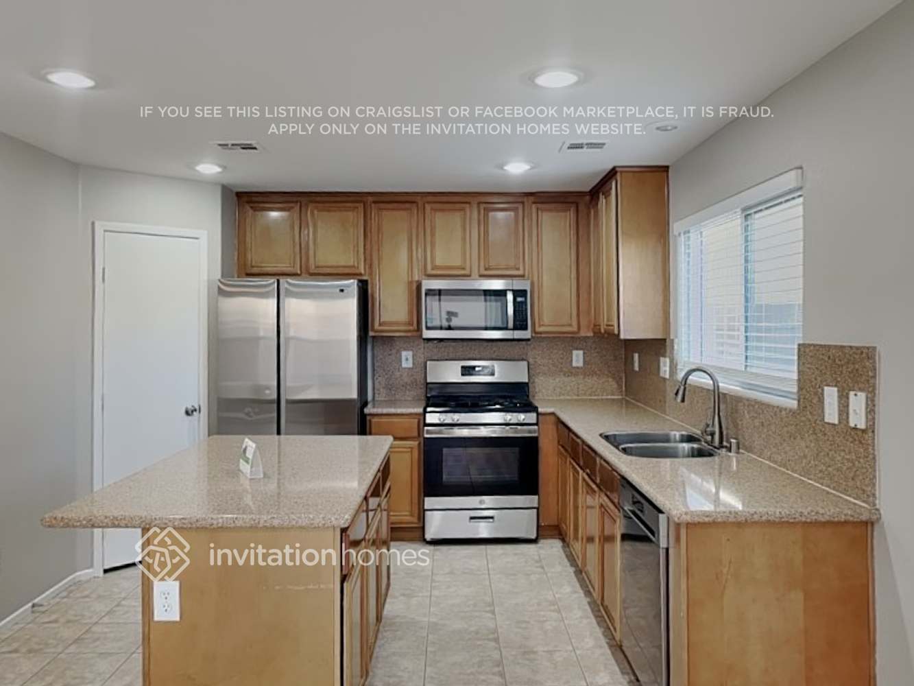 Building Photo - 142 Solidago Ave