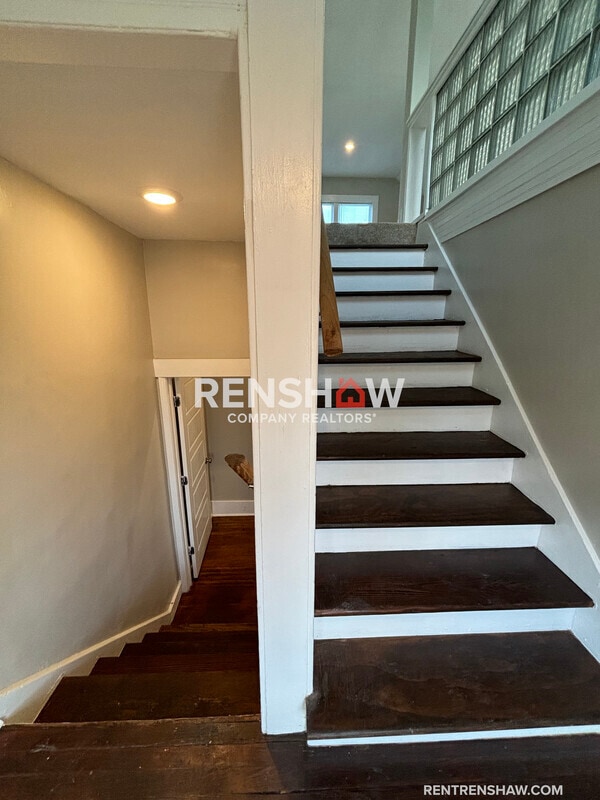 Building Photo - 59 N Willett St