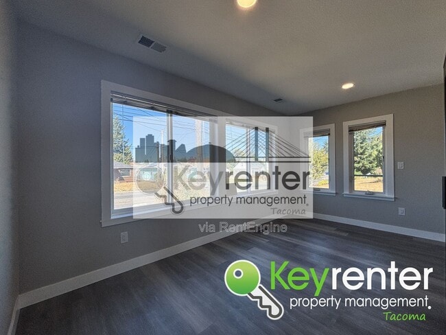 Building Photo - 1520 S 56th St