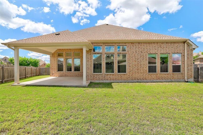 Building Photo - 2416 Millbrook Loop