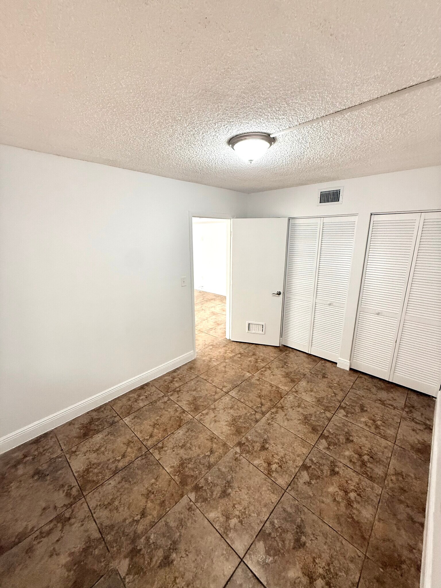 Building Photo - 8520 SW 133rd Avenue Rd