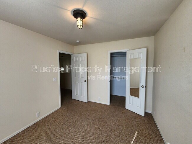Building Photo - 943 Tisbury Pkwy