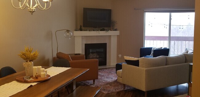 TV included - 7540 Edinborough Way