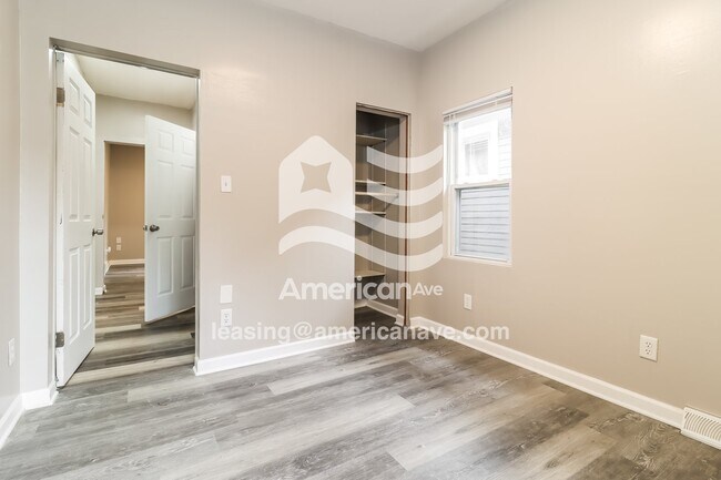 Building Photo - 1738 Marne Ave
