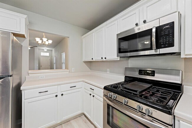 Building Photo - 21108 Derby Day Ave