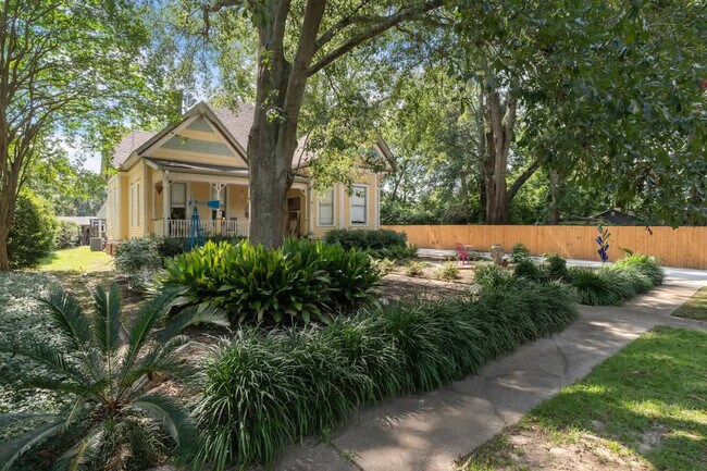 Building Photo - 509 Dabbs St