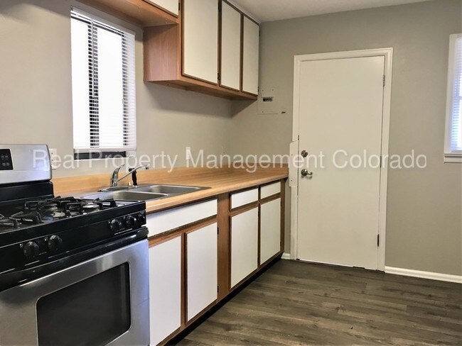 Building Photo - 360 W Iliff Ave