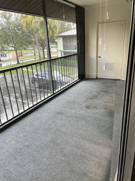 Building Photo - 6342 Chasewood Dr