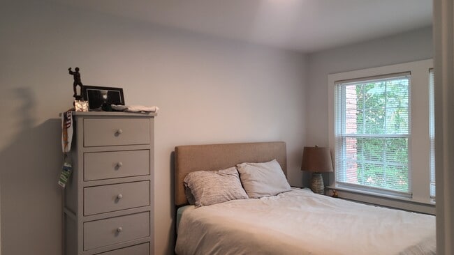 Building Photo - 25 Wilmer St