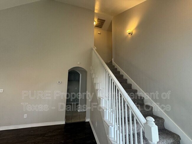 Building Photo - 4000 Cottage Park Ct
