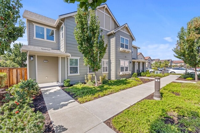 Building Photo - 118 Bonano Ln