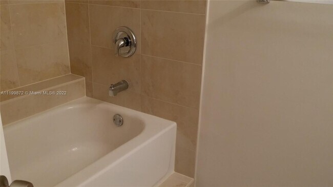 Building Photo - 192 Wimbledon Lake Dr