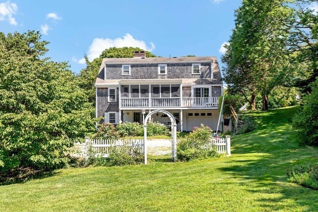 Building Photo - 53 Bayberry Ln