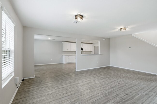 Building Photo - 412 Glenwick Ln
